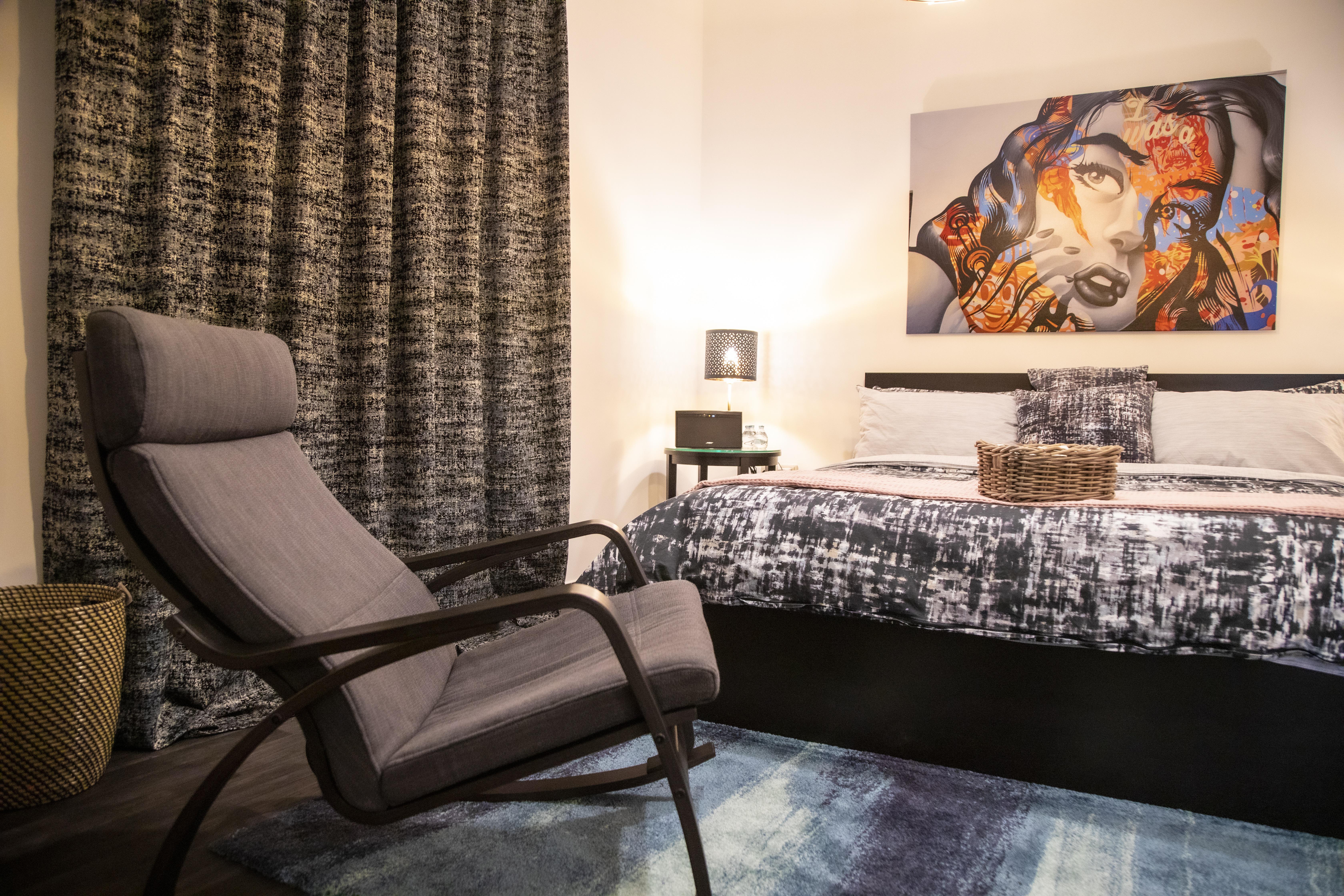 MEUBLÉS DE TOURISME : Responsabilité de l’intermédiaire en cas de sous-location illicite